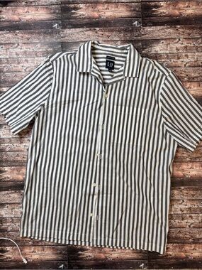GAP striped button up T-shirt